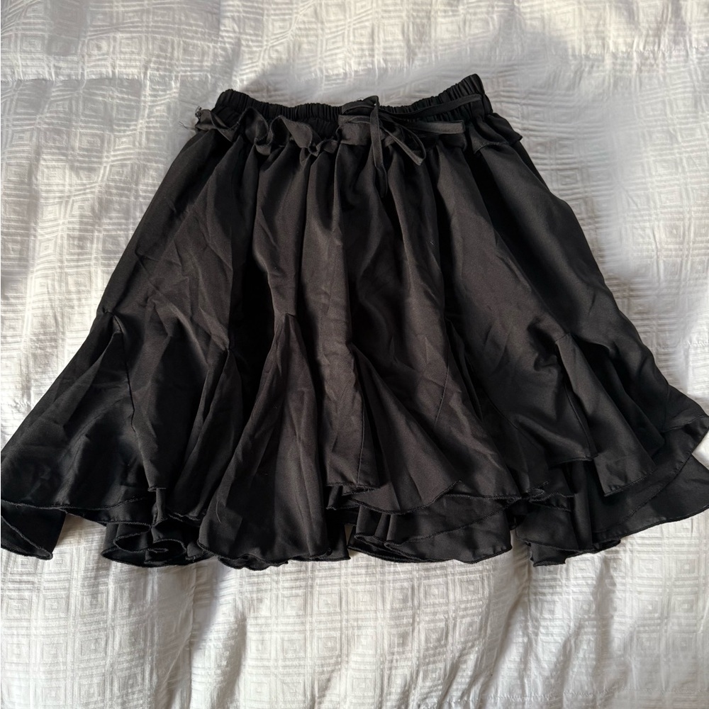 High Waisted Ruffle Black Midi Skirt